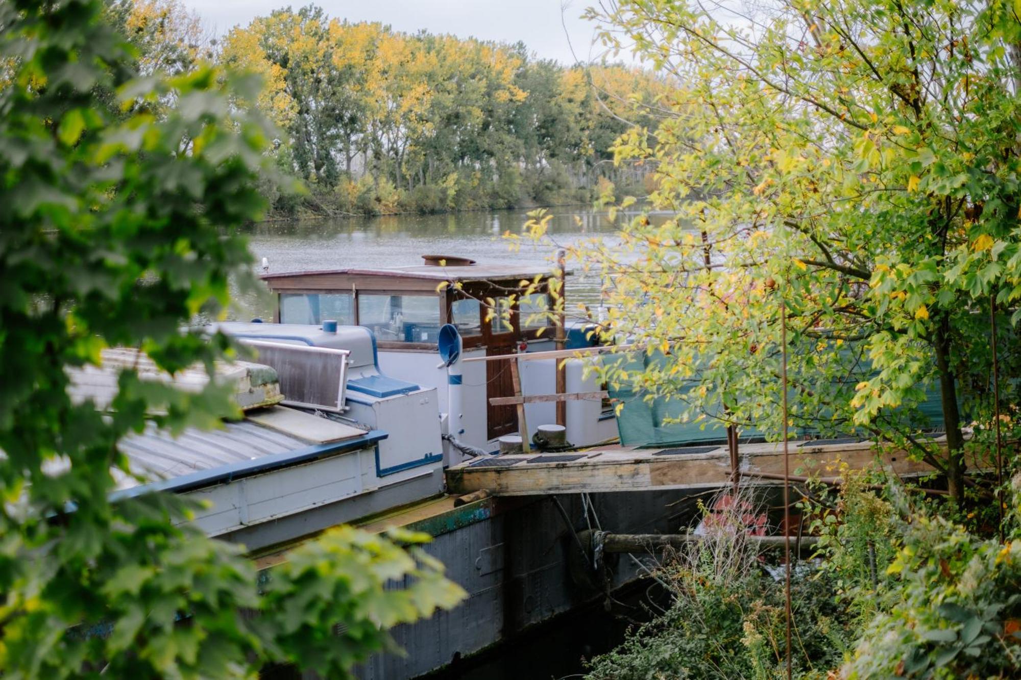 Chambre Sur L'Eau - Peniche La Diva Conflans-Sainte-Honorine Esterno foto